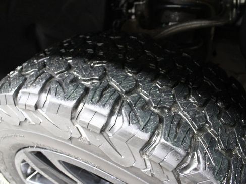 Used 2024 Chevrolet Silverado 1500 LT Trail Boss w/ LT Trail Boss Premium Package image 7