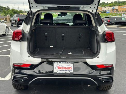 Used 2024 Buick Encore GX Sport Touring AWD/4WD image 5