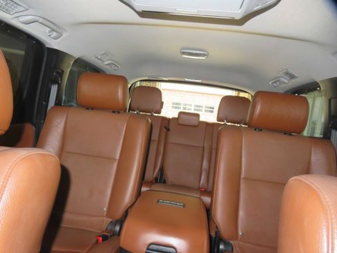 Used 2017 Toyota Sequoia Platinum AWD/4WD image 64