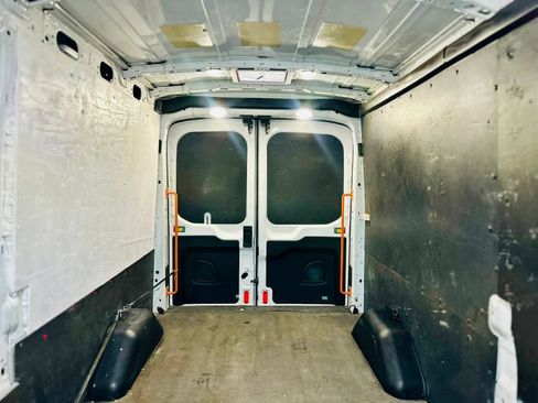 Used 2019 Ford Transit 150 148 Medium Roof RWD image 20
