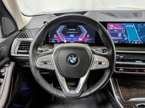 Used 2025 BMW X7 xDrive40i image 41
