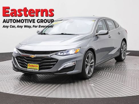 Used 2024 Chevrolet Malibu LT FWD image 1