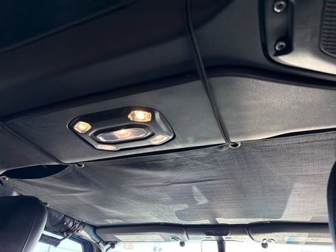 Used 2023 Jeep Wrangler Sport S image 11