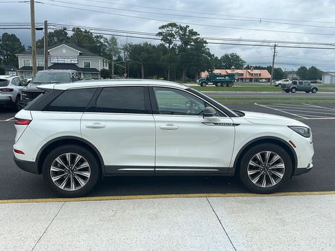 Used 2020 Lincoln Corsair Reserve w/ Equipment Group 201A AWD/4WD image 4