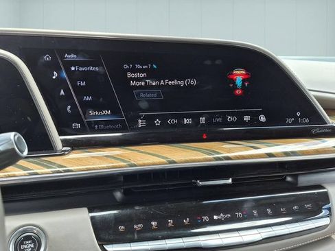 Certified 2021 Cadillac Escalade Premium Luxury Platinum AWD/4WD image 12