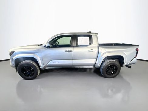 Used 2025 Toyota Tacoma SR5 RWD image 5