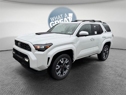 Certified 2025 Toyota 4Runner TRD Sport Premium image 8