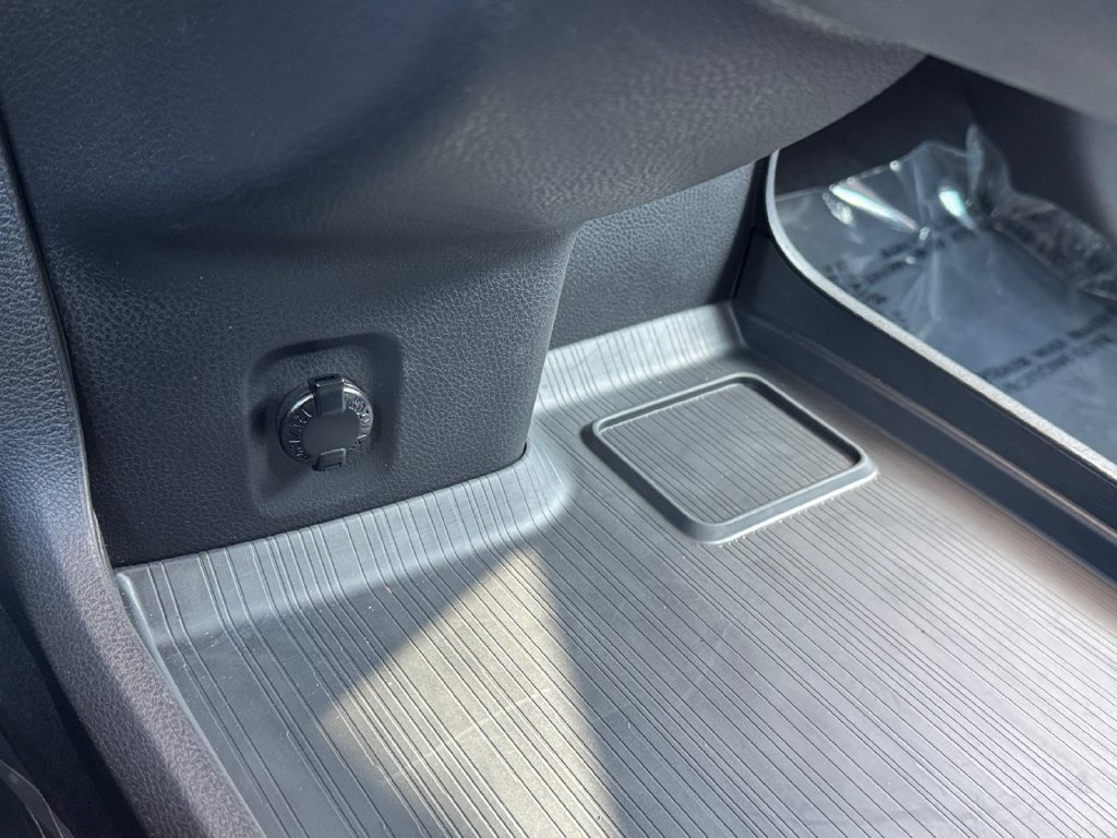 Certified 2025 Toyota Sienna XLE AWD/4WD image 26