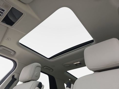 New 2026 Land Rover Discovery Limited Edition image 32