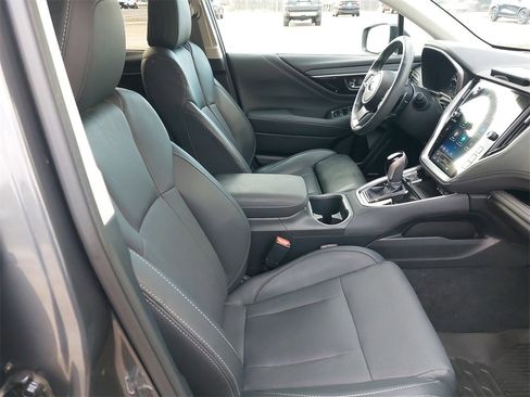 Used 2023 Subaru Outback Limited image 10