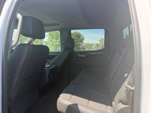 Used 2023 Chevrolet Silverado 1500 LT Trail Boss w/ LT Trail Boss Premium Package AWD/4WD image 10