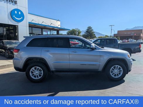 Used 2020 Jeep Grand Cherokee Laredo AWD/4WD image 2