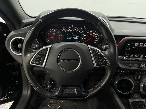 Used 2018 Chevrolet Camaro SS RWD image 22