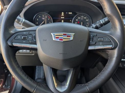 Used 2023 Cadillac XT4 Premium Luxury w/ Technology Package FWD image 12