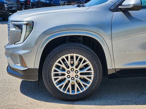 Used 2025 GMC Acadia Denali w/ LPO, Floor Liner Package FWD image 27