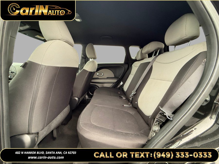 Used 2015 Kia Soul FWD image 16