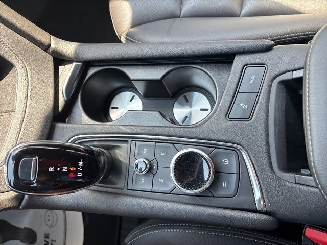 Used 2023 Cadillac XT5 Luxury w/ LPO, Floor Liner Package FWD image 38