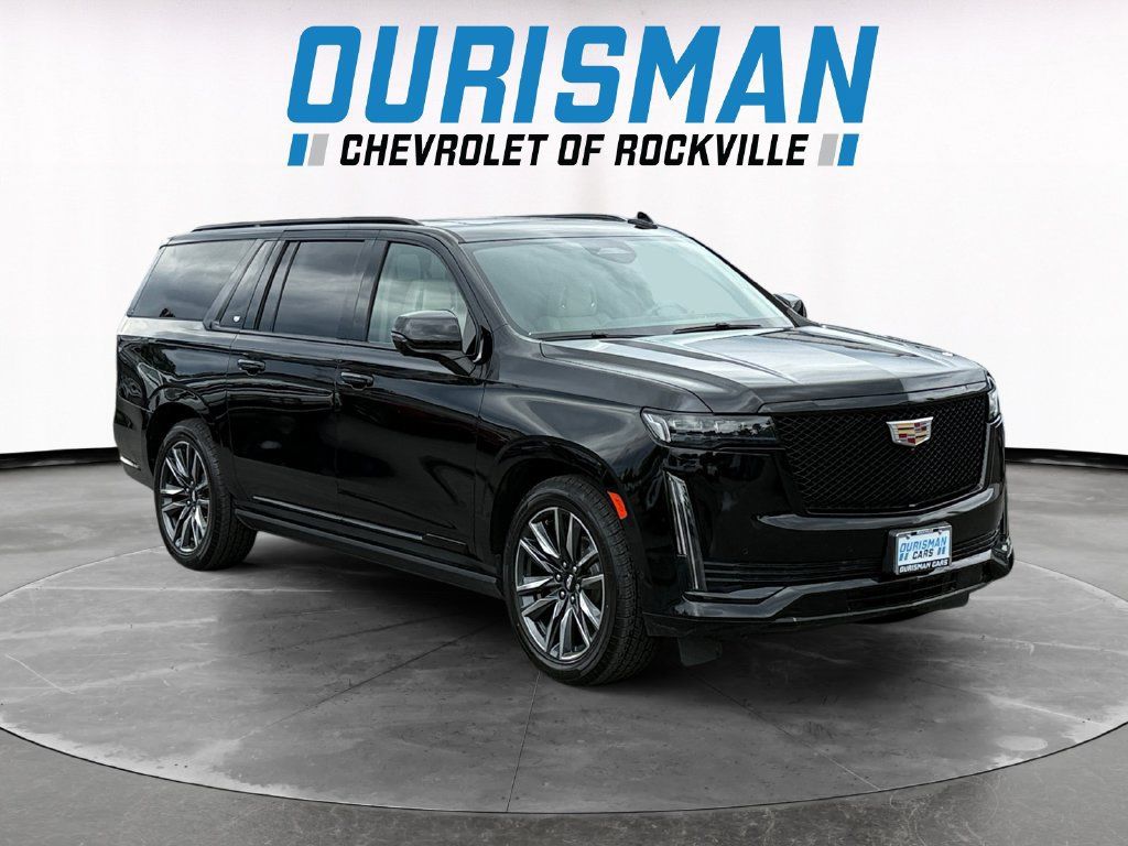 Used 2022 Cadillac Escalade ESV Sport Platinum AWD/4WD image 1