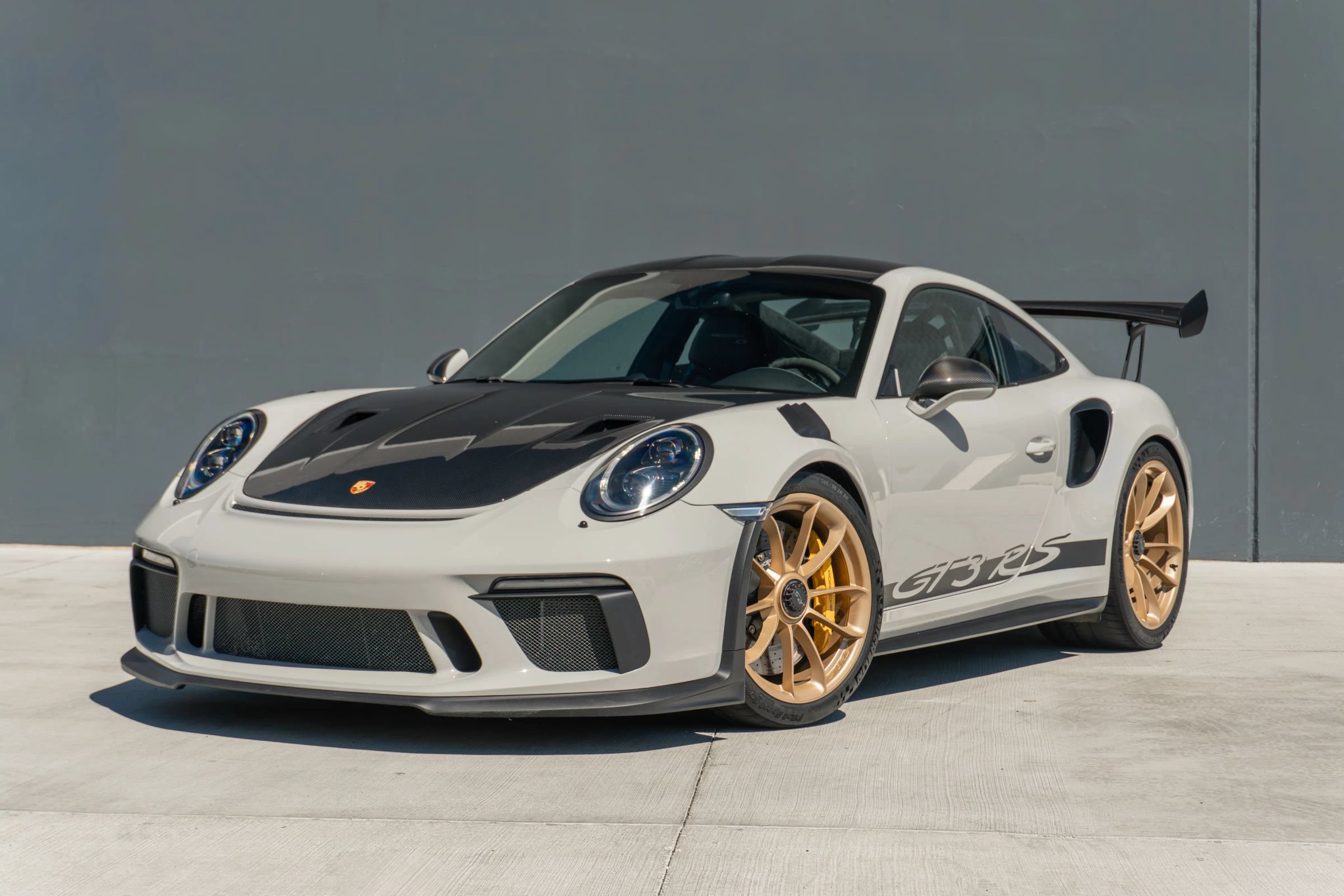 Used 2019 Porsche 911 GT3 RS RWD image 3