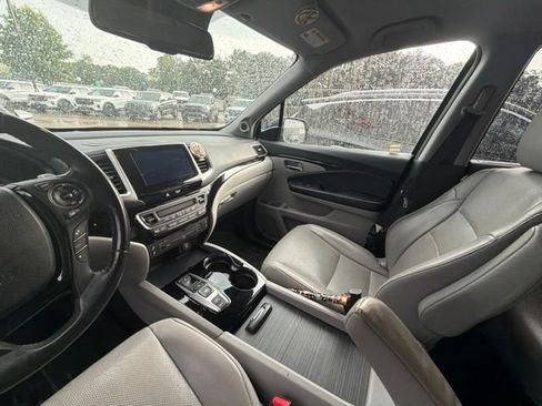Used 2017 Honda Pilot Elite image 22