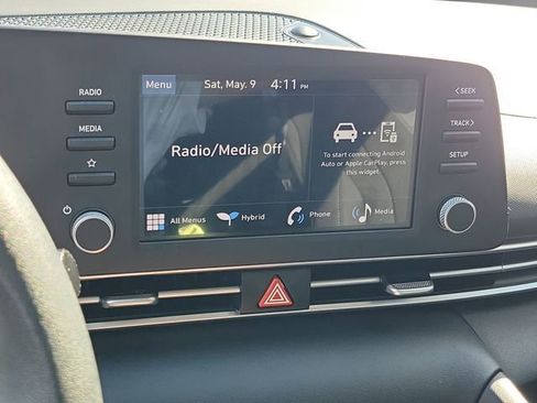 Certified 2026 Hyundai Elantra Hybrid FWD image 11