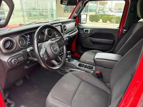 Used 2022 Jeep Wrangler Unlimited Sport image 13