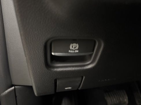 New 2025 Jeep Grand Cherokee L Laredo image 16