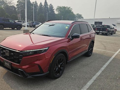 Used 2023 Honda CR-V Sport image 3