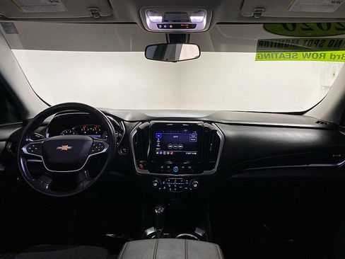 Used 2020 Chevrolet Traverse LT image 17