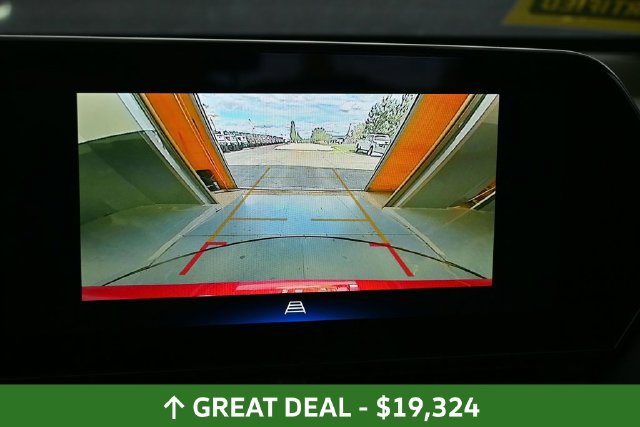 Used 2025 Chevrolet Trax LT FWD image 30