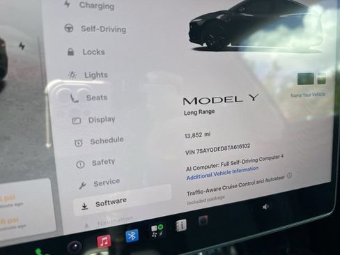 Used 2026 Tesla Model Y 2WD image 15