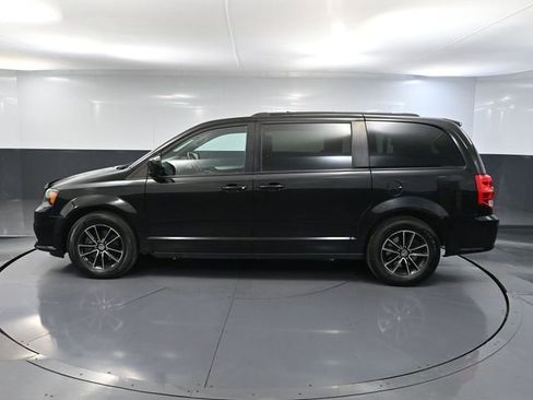 Used 2018 Dodge Grand Caravan GT image 8