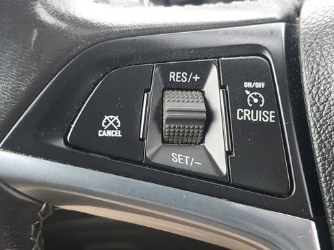 Used 2020 Buick Encore Preferred image 11