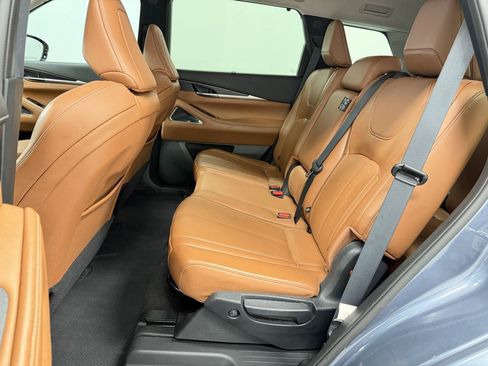 Used 2023 INFINITI QX60 Sensory w/ Vision Package AWD/4WD image 8