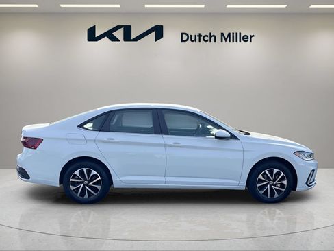 Used 2025 Volkswagen Jetta S FWD image 6