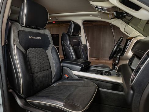 Used 2022 RAM 1500 Laramie image 28