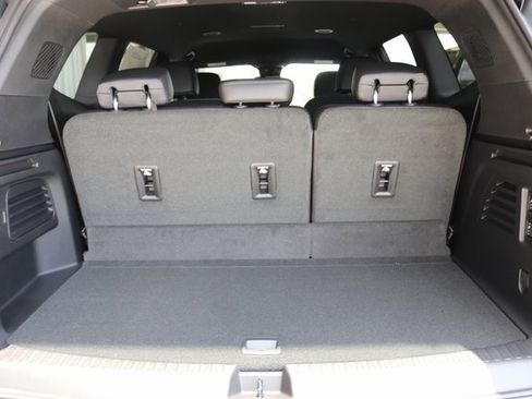 New 2025 GMC Acadia Denali w/ Super Cruise Package image 17