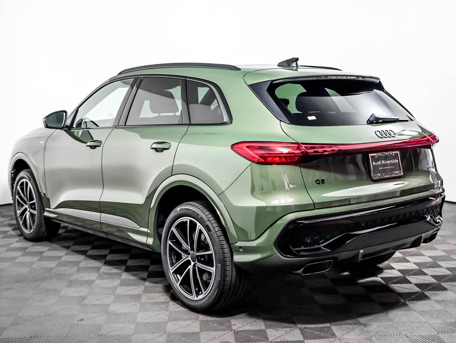 New 2026 Audi Q5 Premium Plus AWD/4WD image 2