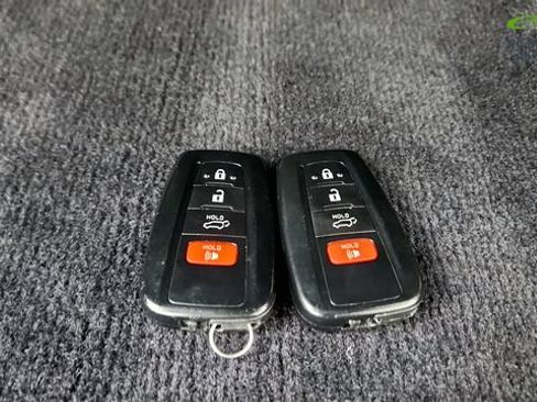 Used 2023 Toyota RAV4 XLE w/ Convenience Package FWD image 79
