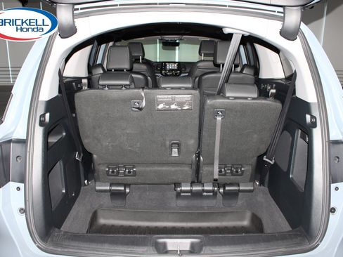 Certified 2024 Honda Odyssey Touring image 13