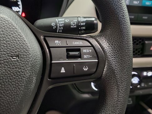 Certified 2024 Honda HR-V LX image 23