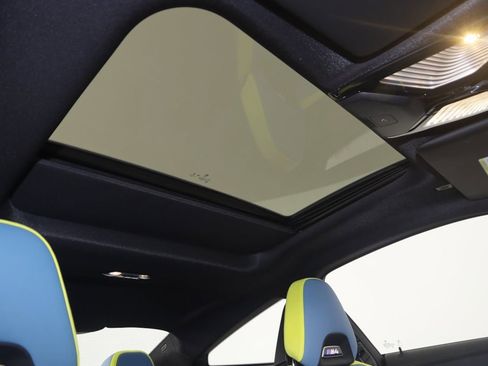 Used 2023 BMW M4 Competition RWD image 11