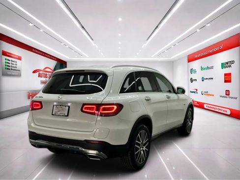 Used 2020 Mercedes-Benz GLC 350e 4MATIC w/ Premium Package image 8