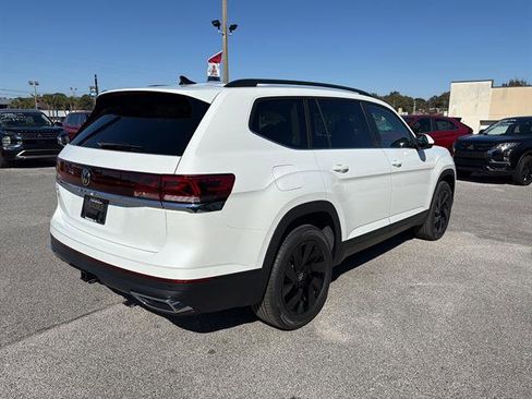 New 2026 Volkswagen Atlas SE FWD image 6