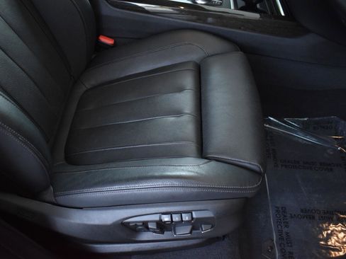 Used 2018 BMW X5 xDrive50i w/ M Sport Package image 44