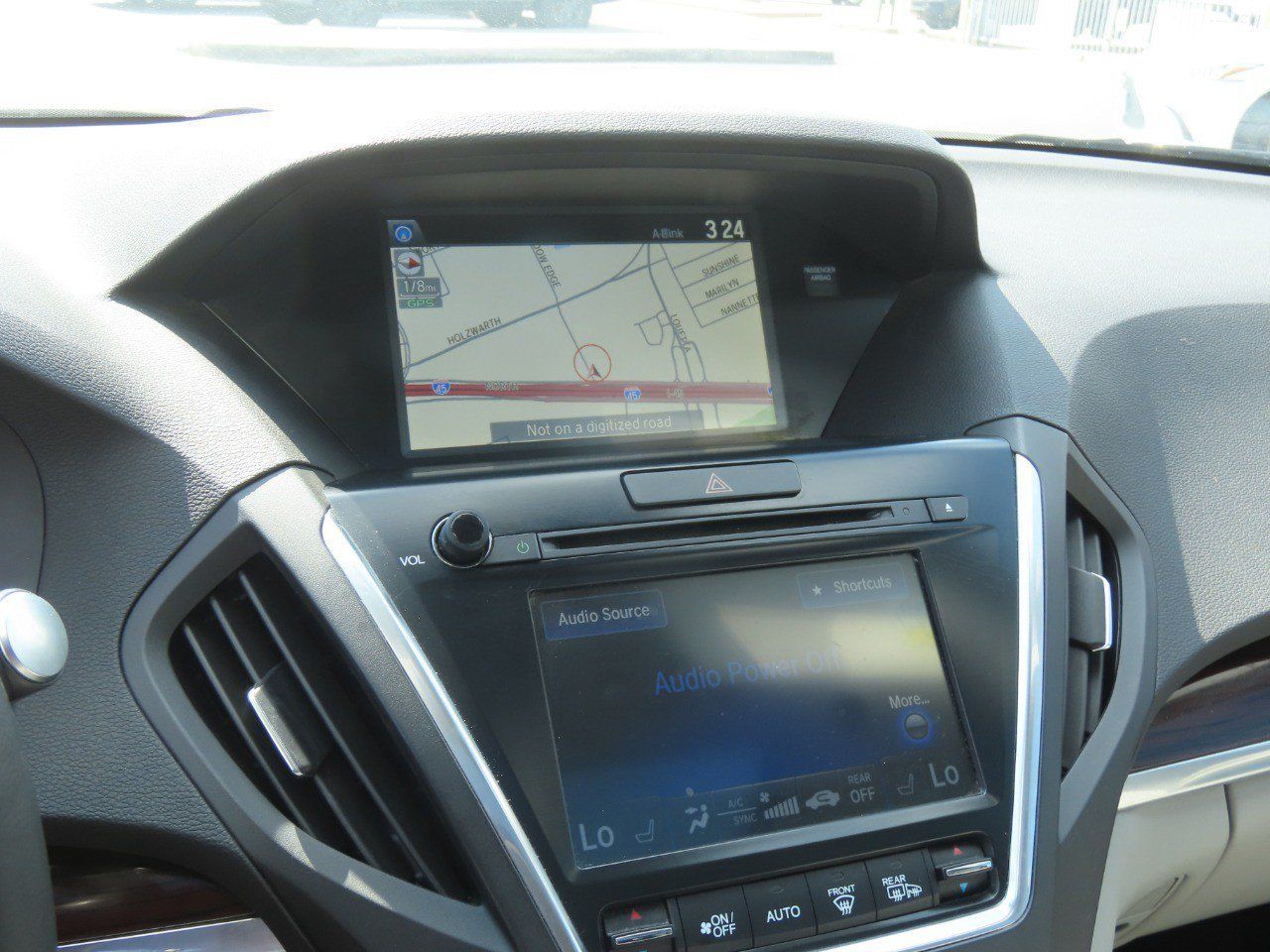 Used 2015 Acura MDX w/ Technology Package FWD image 32
