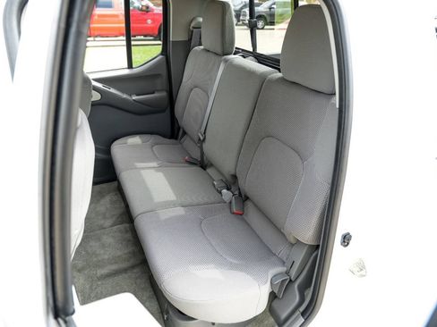 Used 2018 Nissan Frontier SV RWD image 35