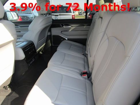 New 2024 Jeep Wagoneer Series II w/ Premium Group I image 21