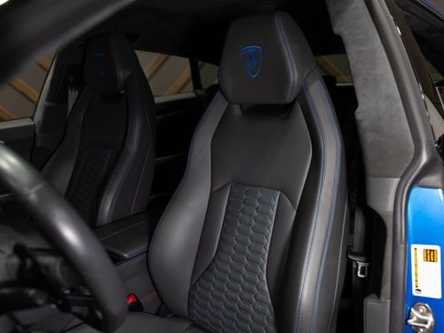 Used 2020 Lamborghini Urus image 5