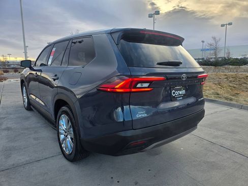 Used 2026 Toyota Grand Highlander Platinum image 5